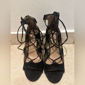 iDoré 7.5 Black Strappy High Heels